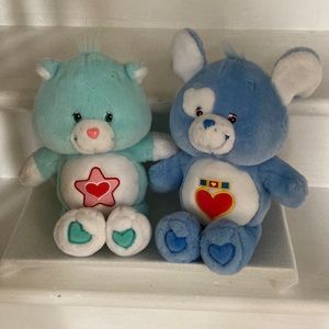 SET OF 2 CARE BEAR COUSINS
